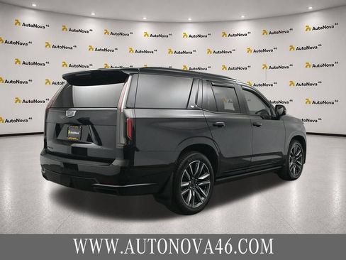Used 2022 Cadillac Escalade Sport w/ Touring Package AWD/4WD image 9