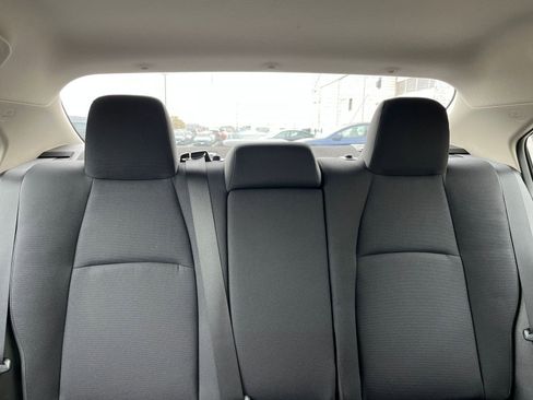 Used 2025 Toyota Corolla LE image 37
