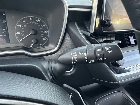 Used 2023 Toyota Corolla SE image 31