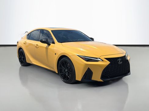 Used 2025 Lexus IS 500 RWD image 7