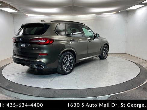 Used 2022 BMW X5 xDrive40i w/ M Sport Package image 5