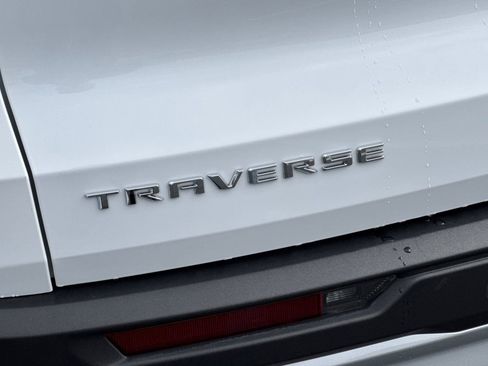 Certified 2024 Chevrolet Traverse LT image 33