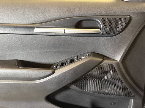 Used 2021 Kia Seltos LX image 19