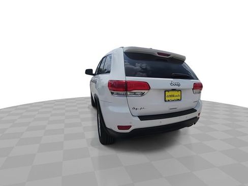 Used 2018 Jeep Grand Cherokee Laredo RWD image 7