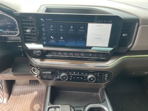 Used 2023 Chevrolet Silverado 1500 LT image 20