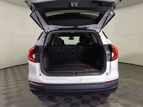 Used 2020 GMC Terrain SLE w/ LPO, Floor Liner Package FWD image 29