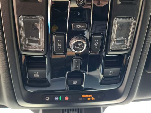 New 2026 Chevrolet Suburban High Country w/ Sun And Tow Package AWD/4WD image 16