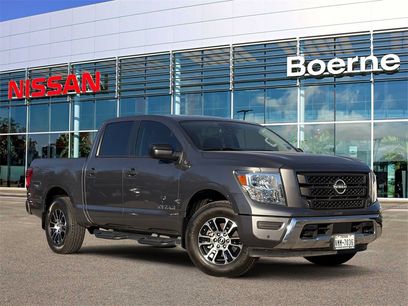 Used 2024 Nissan Titan SV w/ SV Convenience Package
