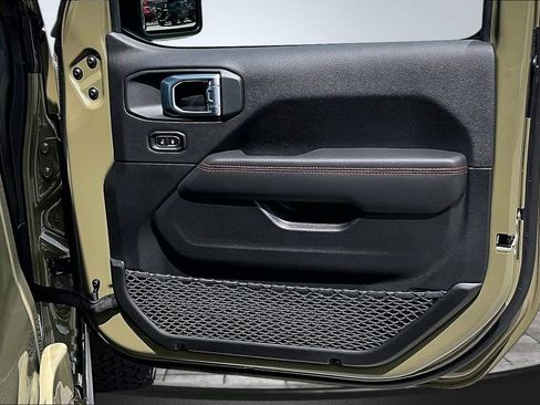 New 2026 Jeep Wrangler Unlimited Rubicon image 15