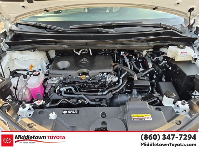 Used 2026 Toyota Sienna XLE FWD image 39