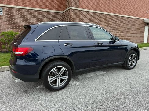 Used 2018 Mercedes-Benz GLC 300 4MATIC image 15