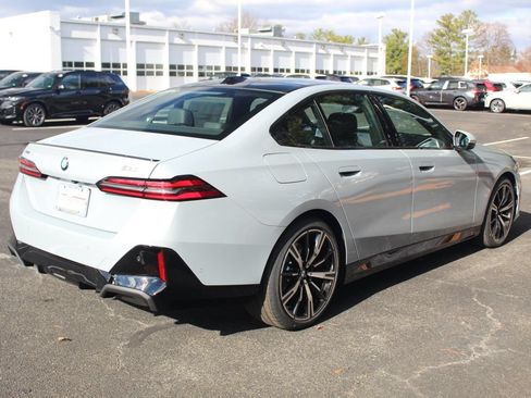 Used 2026 BMW 530i xDrive w/ Executive Package AWD/4WD image 10