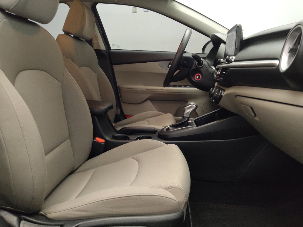 Used 2020 Kia Forte LXS FWD image 21