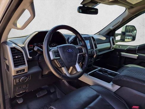 Used 2021 Ford F250 Lariat w/ Lariat Ultimate Package AWD/4WD image 10