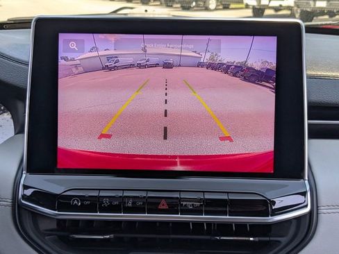 Used 2023 Jeep Compass Limited image 20