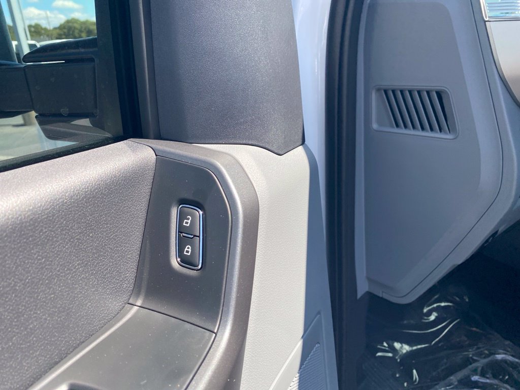 New 2026 Ford F250 XL w/ STX Appearance Package AWD/4WD image 11