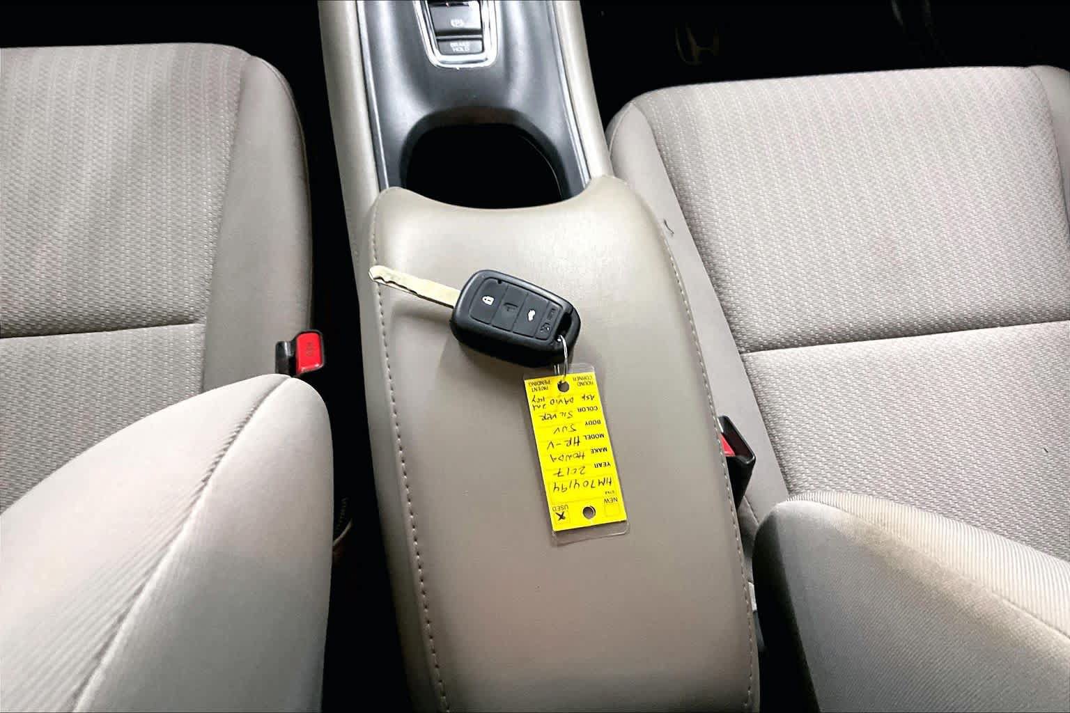 Used 2017 Honda HR-V LX image 14