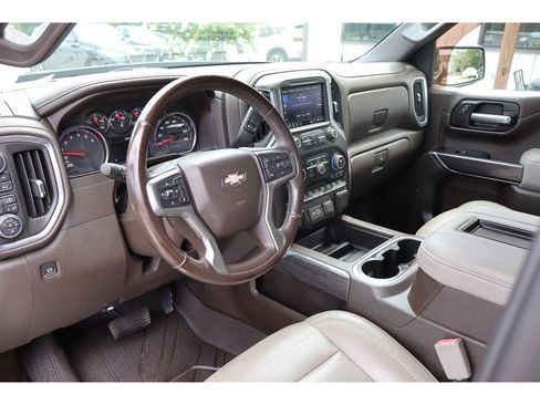 Used 2019 Chevrolet Silverado 1500 LTZ w/ LTZ Plus Package AWD/4WD image 16