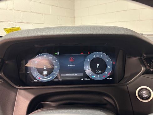New 2026 Land Rover Range Rover Velar S AWD/4WD image 17