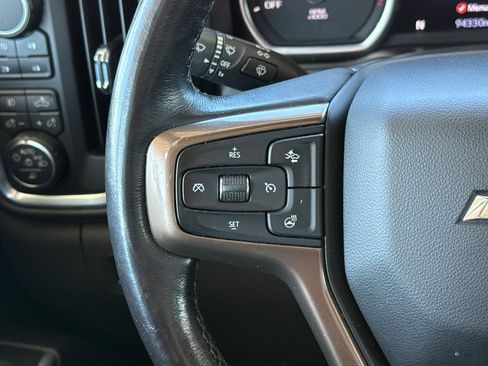 Used 2019 Chevrolet Silverado 1500 High Country w/ Technology Package image 31