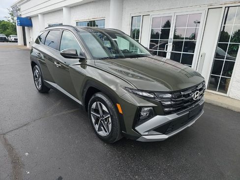 Used 2025 Hyundai Tucson SEL FWD image 2
