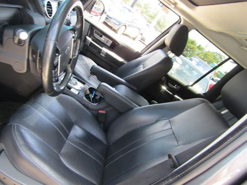 Used 2016 Land Rover LR4 HSE AWD/4WD image 10