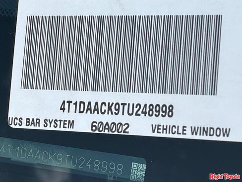 Used 2026 Toyota Camry SE FWD image 34