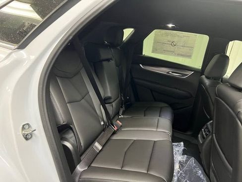 New 2026 Cadillac XT5 Luxury w/ LPO, Floor Liner Package image 18