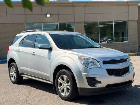 Used 2014 Chevrolet Equinox LT w/ Driver Convenience Package AWD/4WD image 3