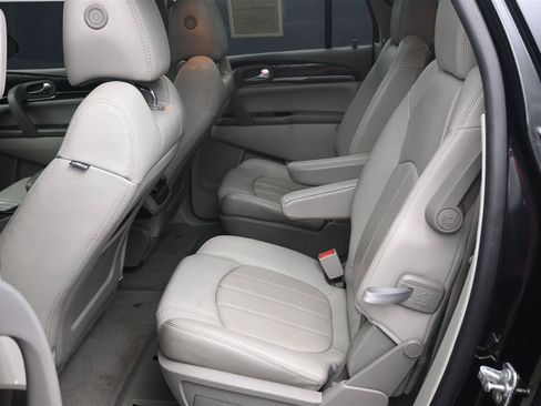 Used 2016 Buick Enclave Leather AWD/4WD image 10