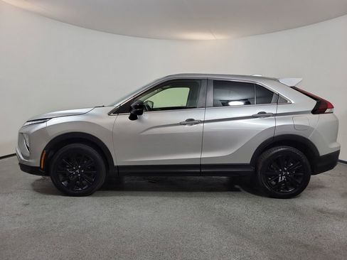Used 2023 Mitsubishi Eclipse Cross LE AWD/4WD image 4