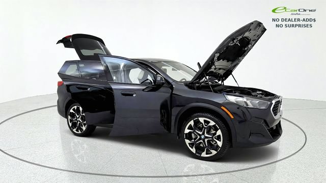 Used 2026 BMW X2 xDrive28i AWD/4WD image 11