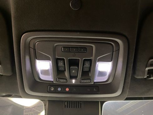 Used 2023 GMC Sierra 1500 Denali Ultimate image 33