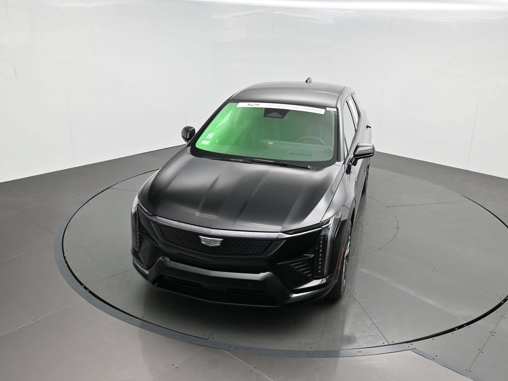Certified 2025 Cadillac Optiq Sport 2 AWD/4WD image 40