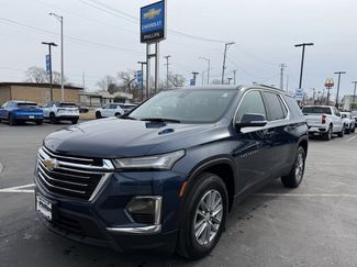 Used 2023 Chevrolet Traverse LT video 1