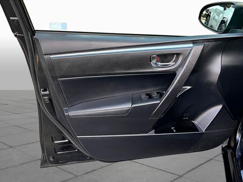Used 2015 Toyota Corolla LE Premium FWD image 21
