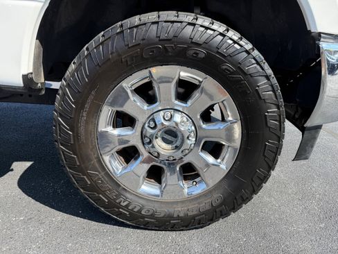 Used 2019 Ford F350 Lariat w/ Lariat Ultimate Package image 34