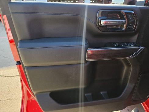 Used 2022 Chevrolet Silverado 2500 LTZ w/ LTZ Plus Package image 15