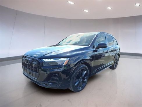 Used 2025 Audi Q7 3.0T Prestige image 3