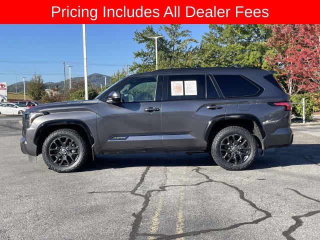 Used 2023 Toyota Sequoia Platinum AWD/4WD image 2