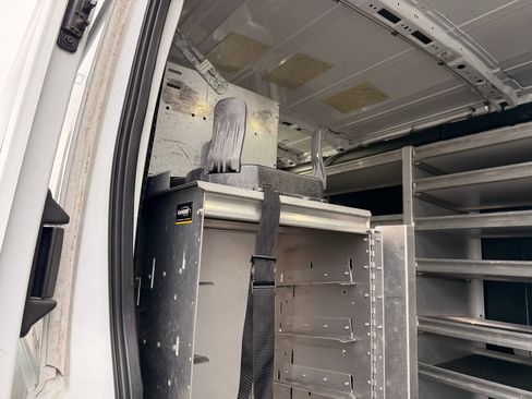 Used 2018 Ford Transit 250 148 Medium Roof w/ Exterior Upgrade Package image 20