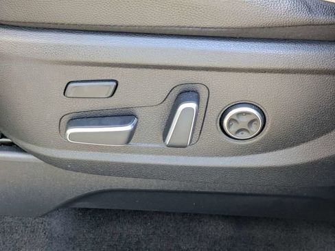 Used 2024 Hyundai Palisade Limited image 22