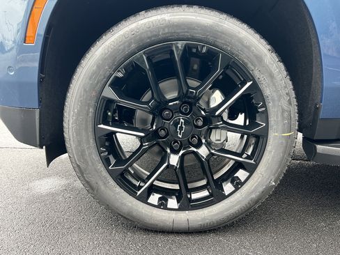 New 2026 Chevrolet Suburban Premier w/ Sun And Tow Package AWD/4WD image 39