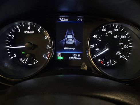 Used 2019 Nissan Rogue S FWD image 23