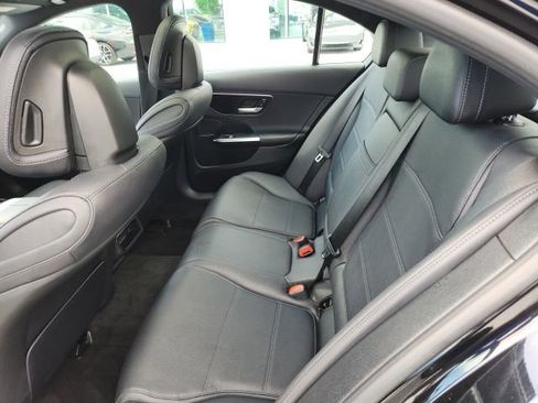 Used 2025 Mercedes-Benz C 300 Sedan image 19