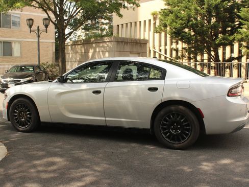 Used 2019 Dodge Charger Police AWD/4WD image 9