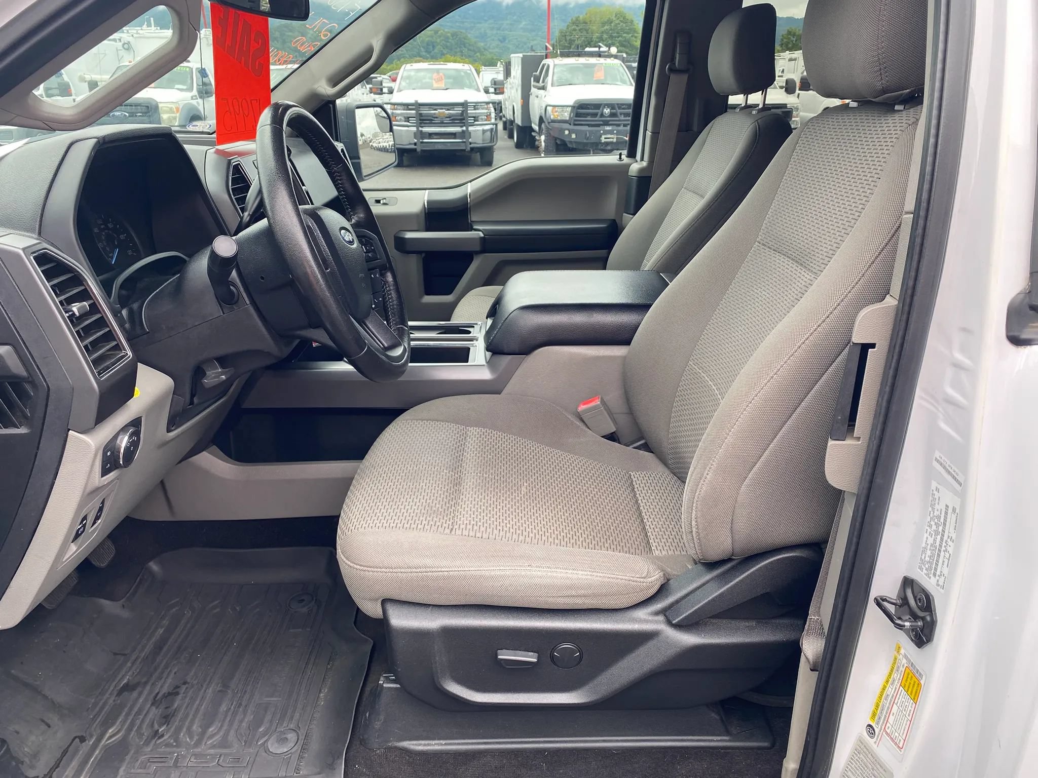 Used 2019 Ford F150 XLT w/ Equipment Group 301A Mid RWD image 9