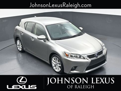 Used 2017 Lexus CT 200h image 23
