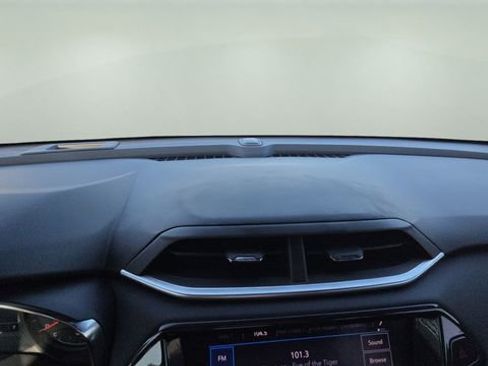 Used 2022 Chevrolet TrailBlazer ACTIV w/ Sun and Liftgate Package image 10