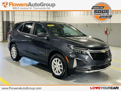 Used 2022 Chevrolet Equinox LT image 1